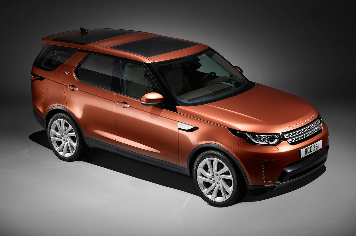 2017 Land Rover Discovery revealed in Paris