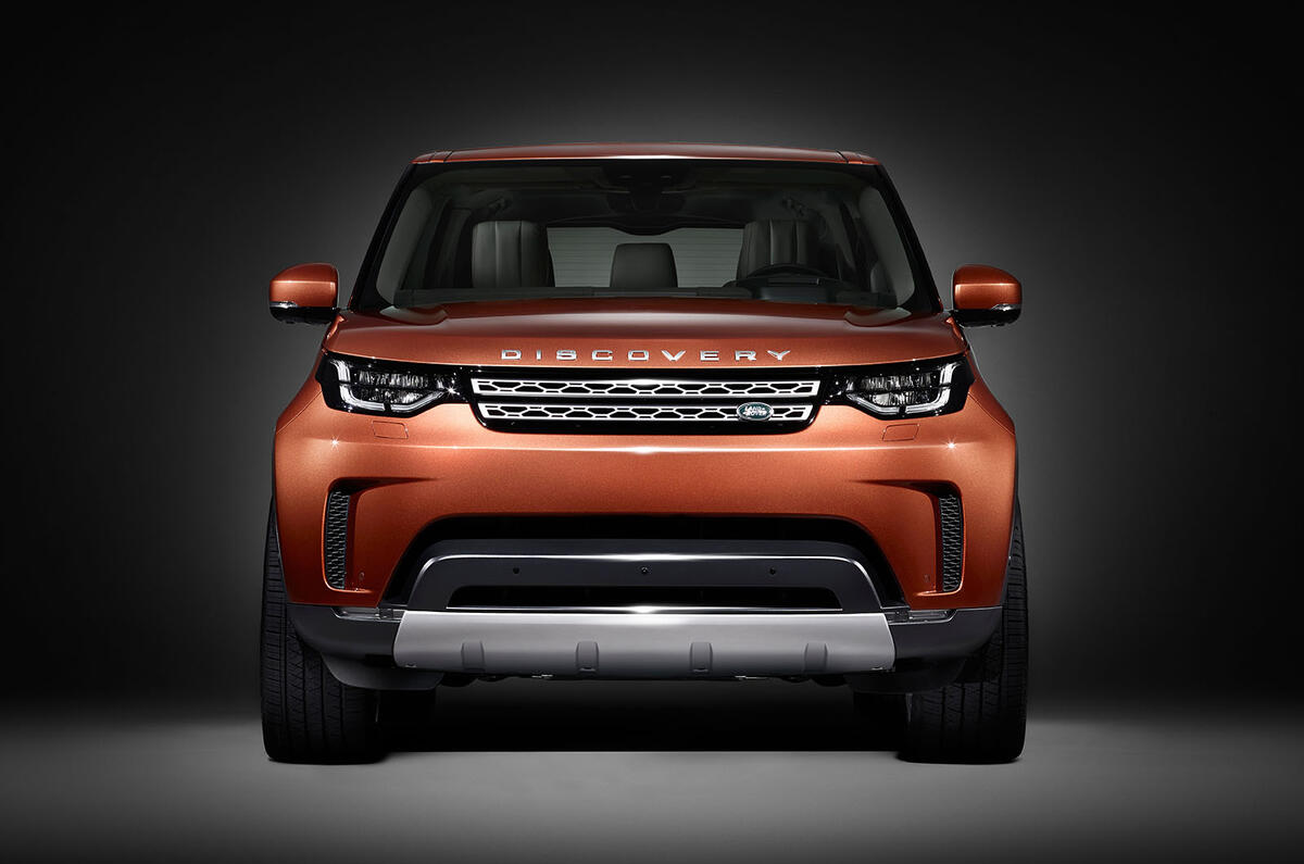 2017 Land Rover Discovery revealed in Paris