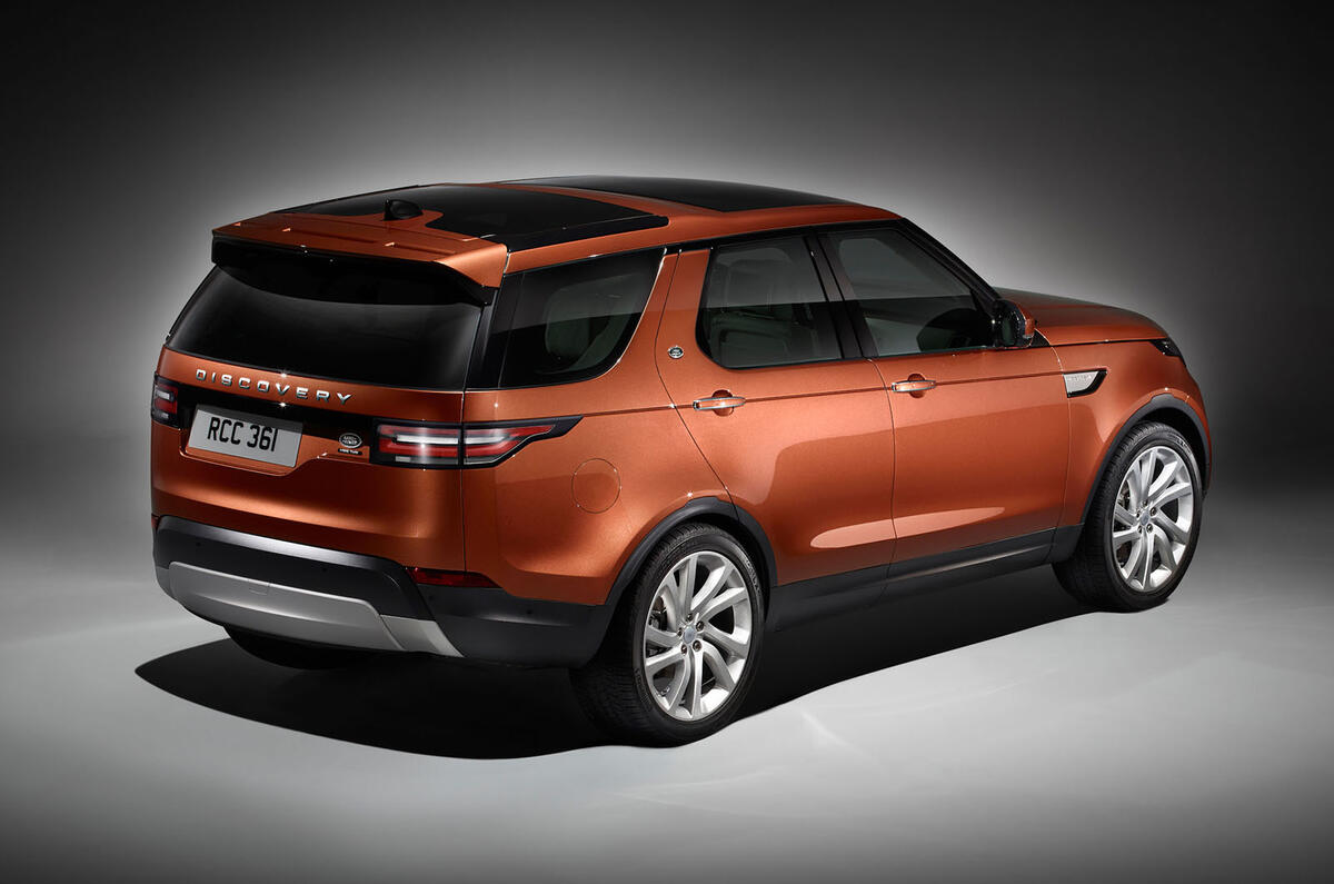 2017 Land Rover Discovery revealed in Paris