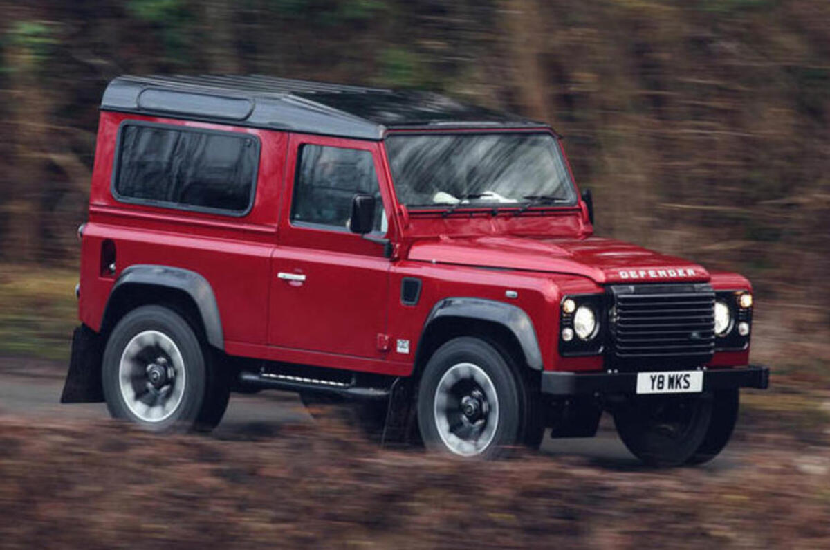 Land Rover Defender V8 driven