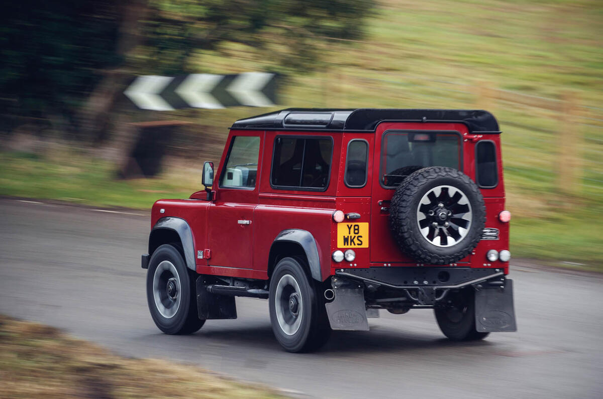 Land Rover Defender V8