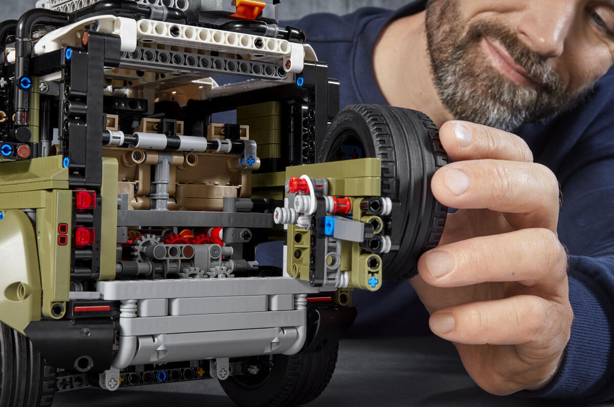 lego technic range rover defender