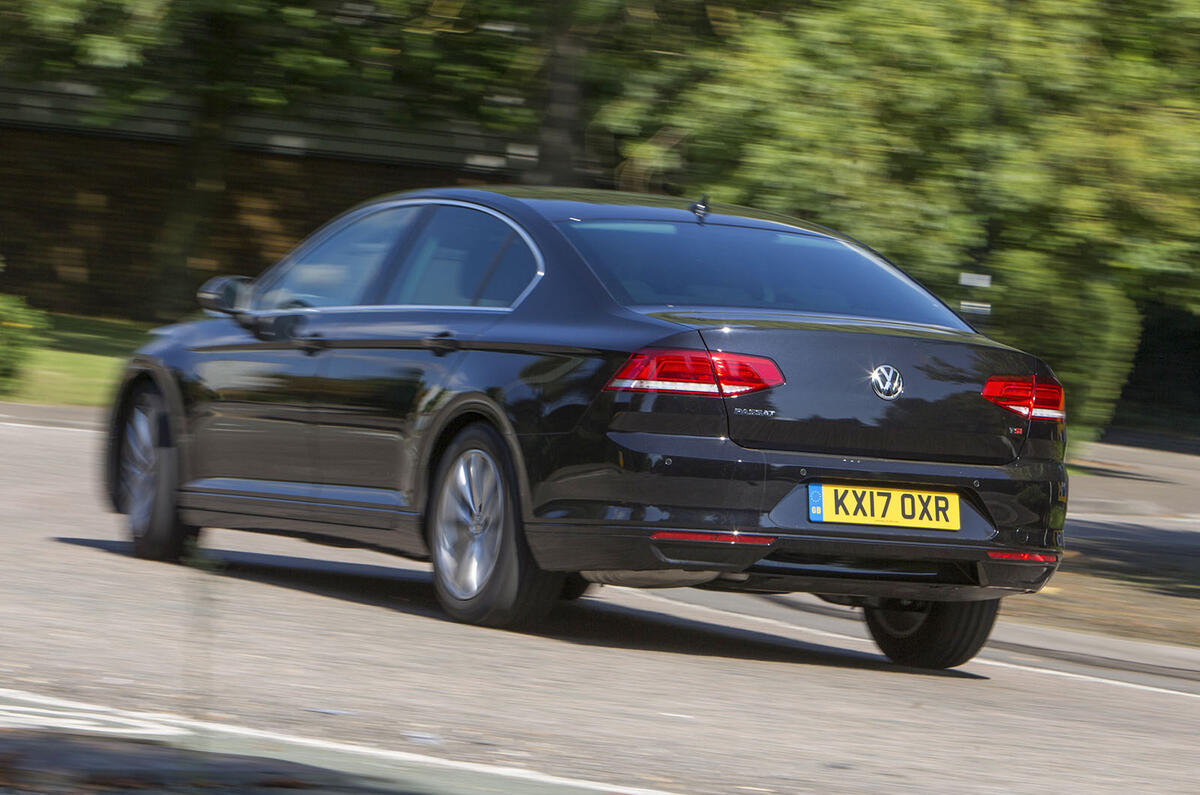 Volkswagen Passat 1 4 Tsi 150 Gt 2017 Review Autocar