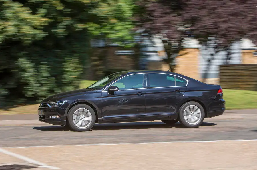 Volkswagen Passat 1 4 Tsi 150 Gt 2017 Review Autocar