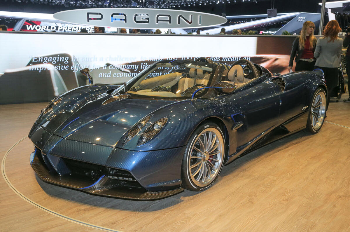 roadster pagani huayra