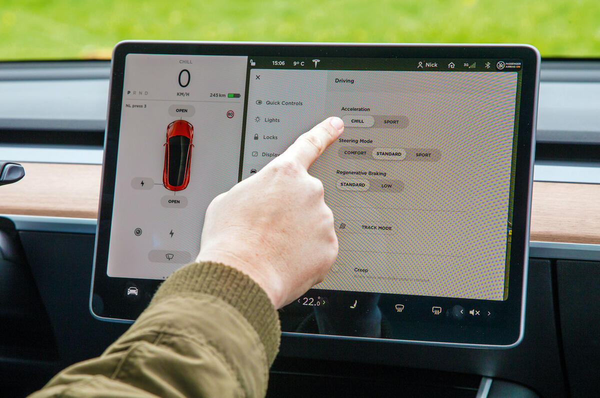 2019 Tesla Model 3 vs new BMW 3 Series