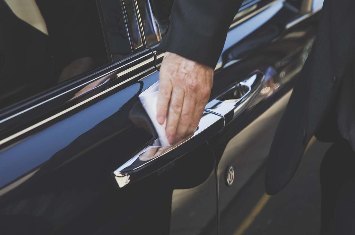 Confessions Of A Rolls Royce Phantom Chauffeur Autocar