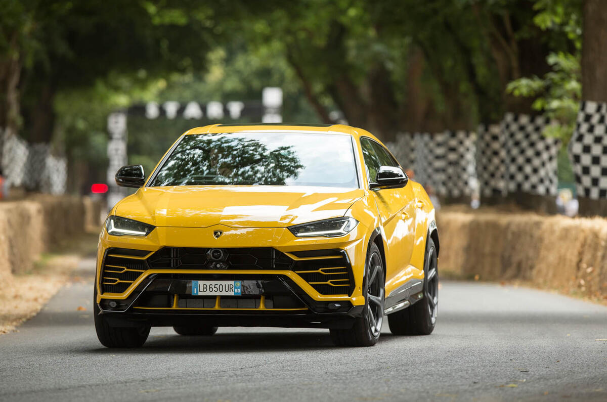 Lamborghini Urus At Goodwood 641bhp Suv Shown In Action