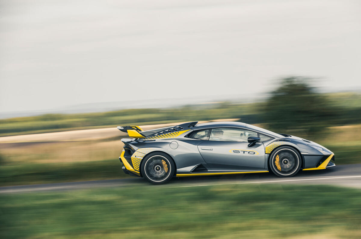 LUC Lamborghini Huracan STO 2021 0034