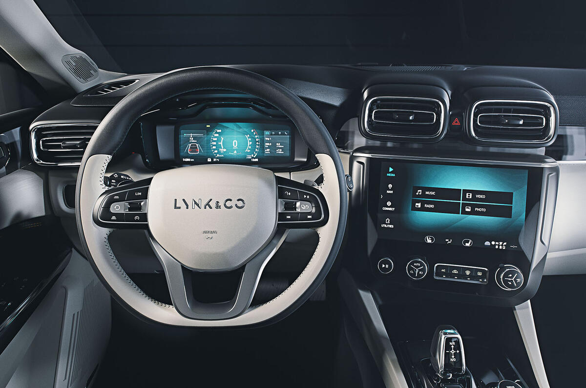 Lynk&Co 02