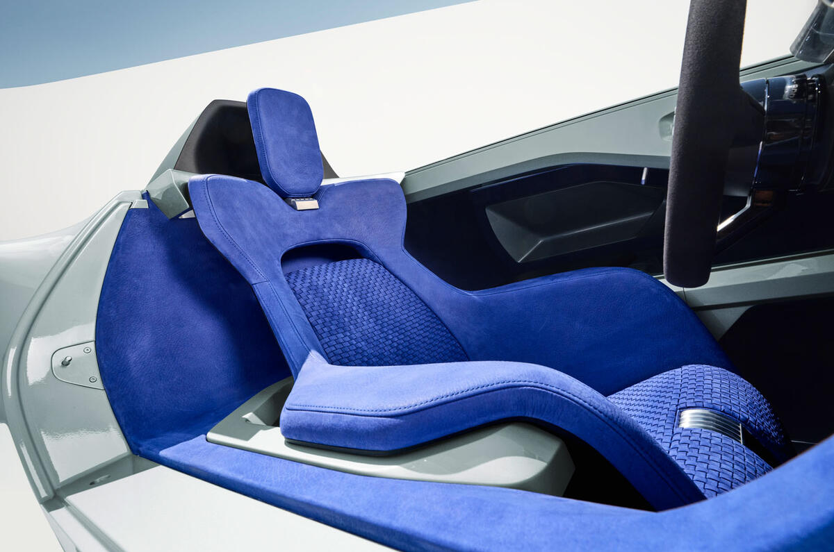 Asiento Makkina Triumph TR2