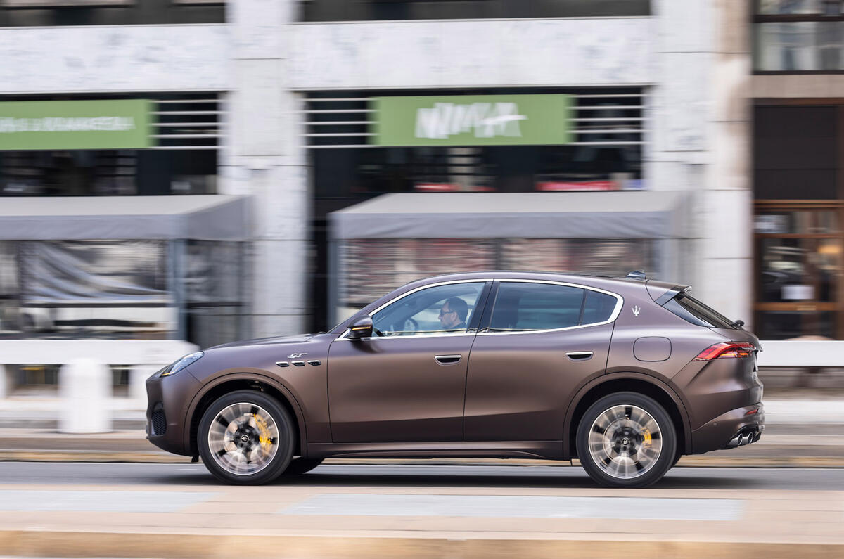 Maserati Grecale GT côté