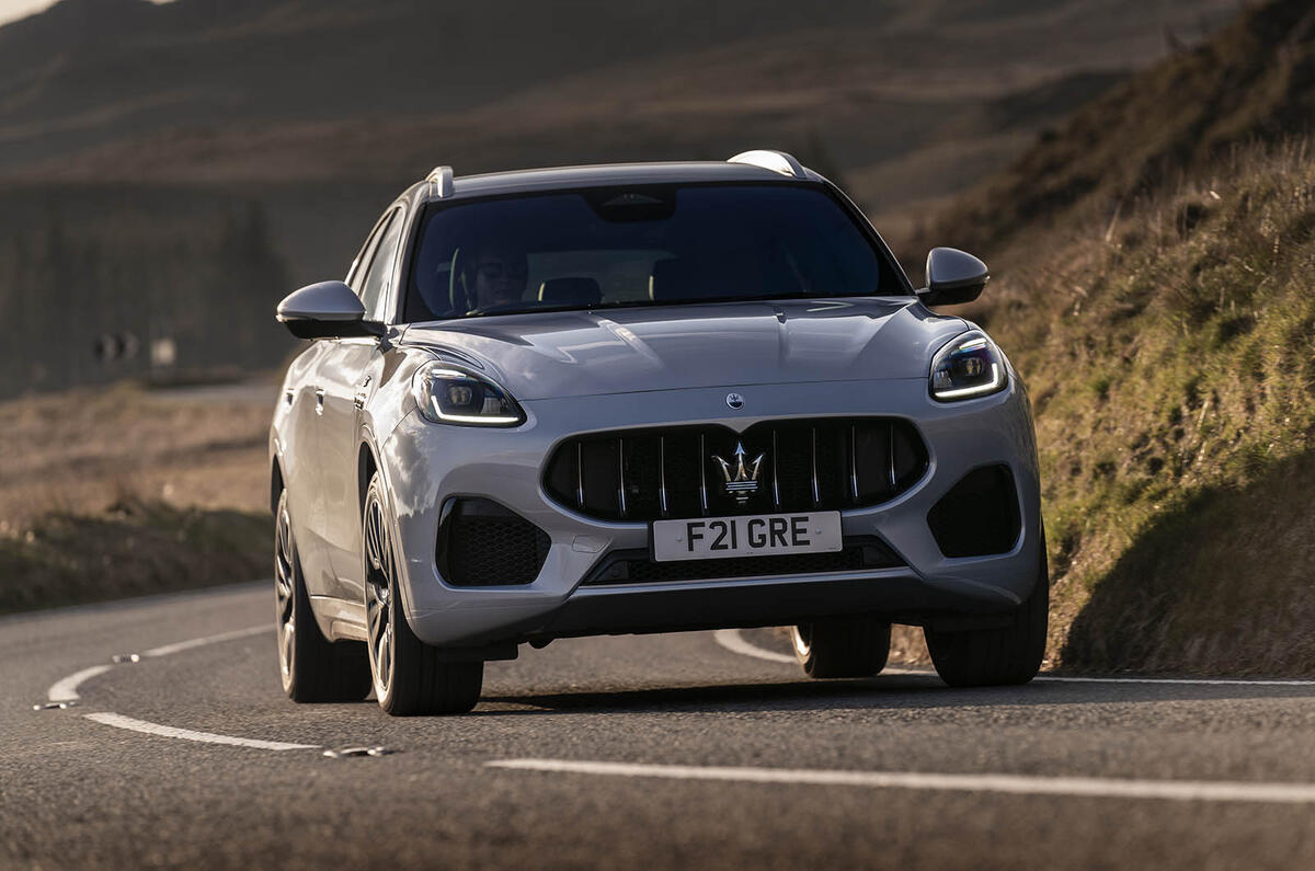Maserati Grecale GT front cornering