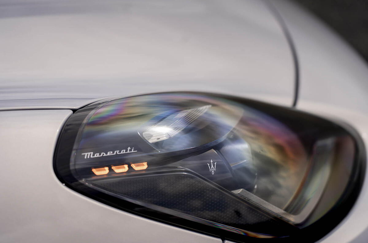 Maserati Grecale GT headlight
