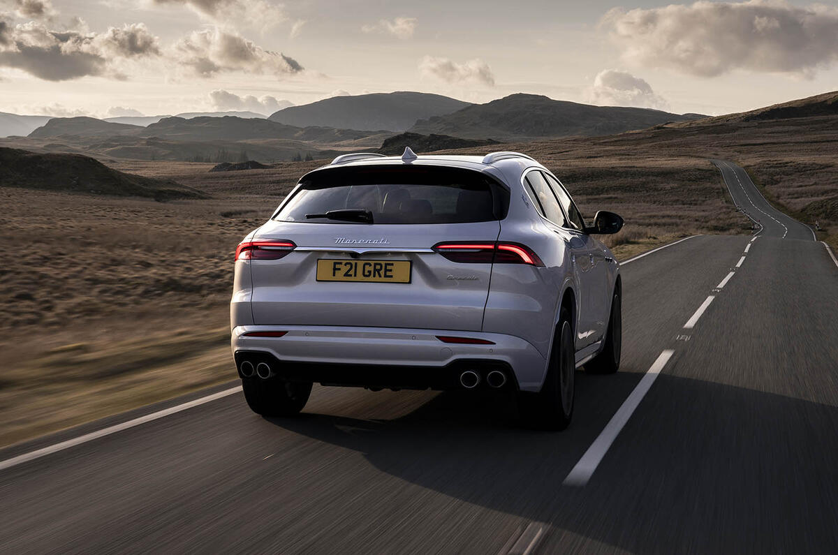 Maserati Grecale GT rear tracking