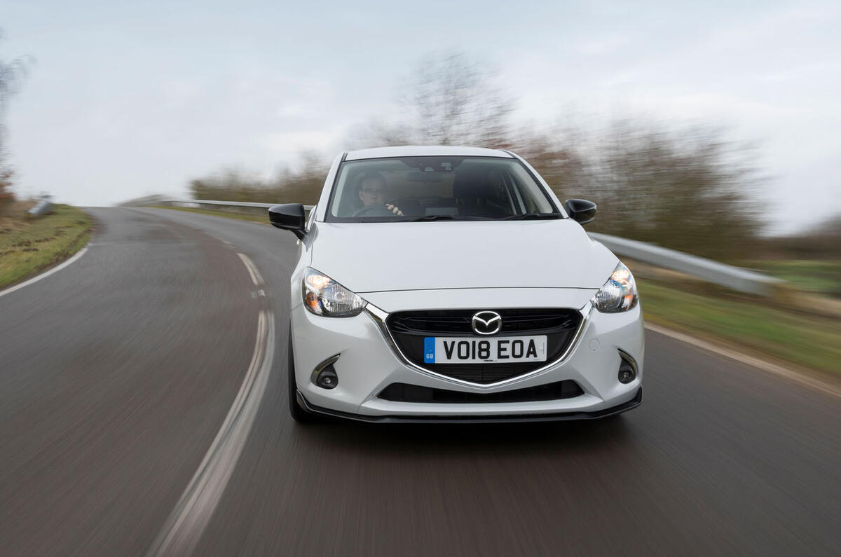 Mazda 2 Sport Black cornering front