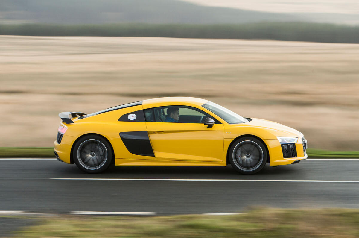 Mclaren r8 group test 0017