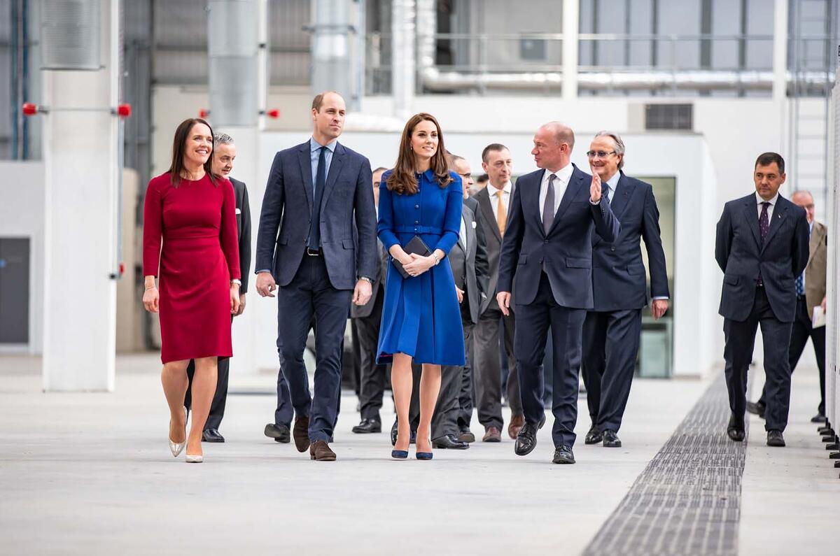 Prototype Carbonfibre Tub Completed At Mclaren Composites Centre