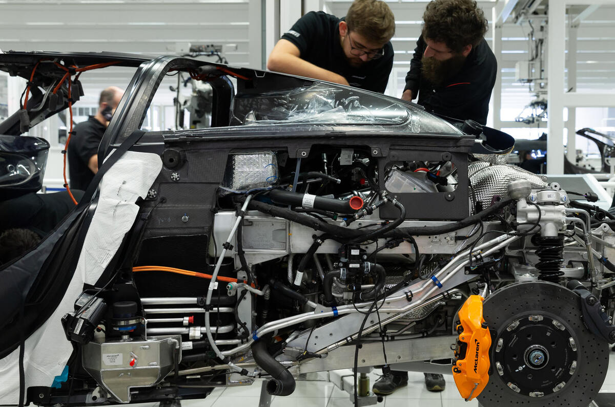 New 2020 Mclaren Speedtail Hits 250mph In Final Tests