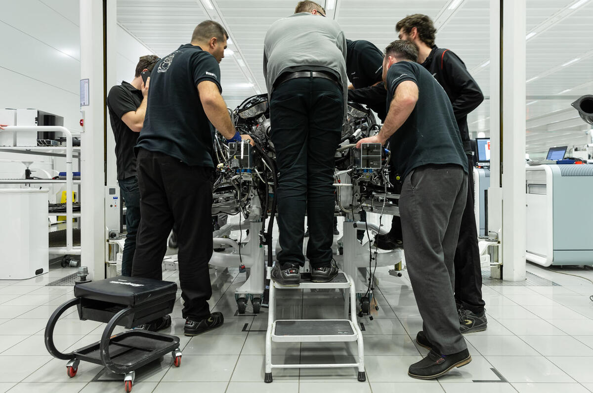 New 2020 Mclaren Speedtail Hits 250mph In Final Tests