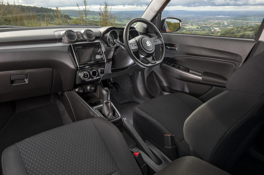 Suzuki Swift Hybrid SZ5 2020 - intérieur