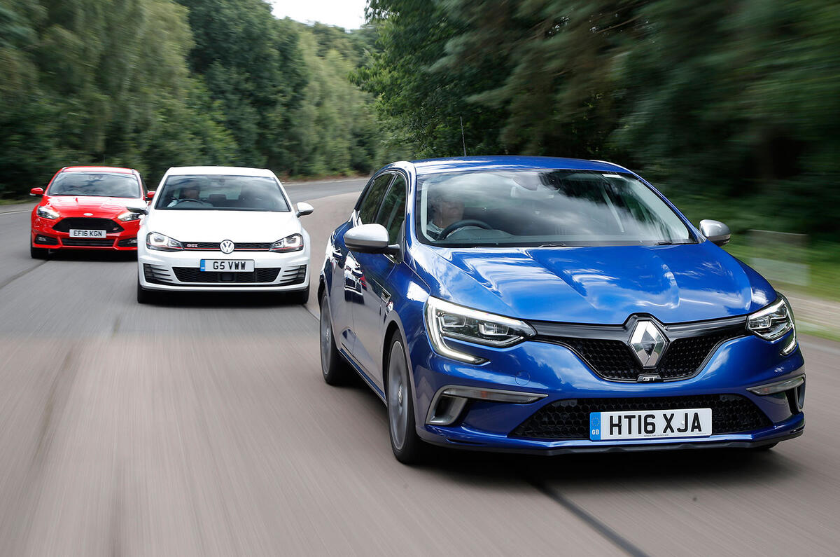 Renault M 233 Gane Gt Vs Ford Focus Vs Vw Golf Gti Hot Hatch