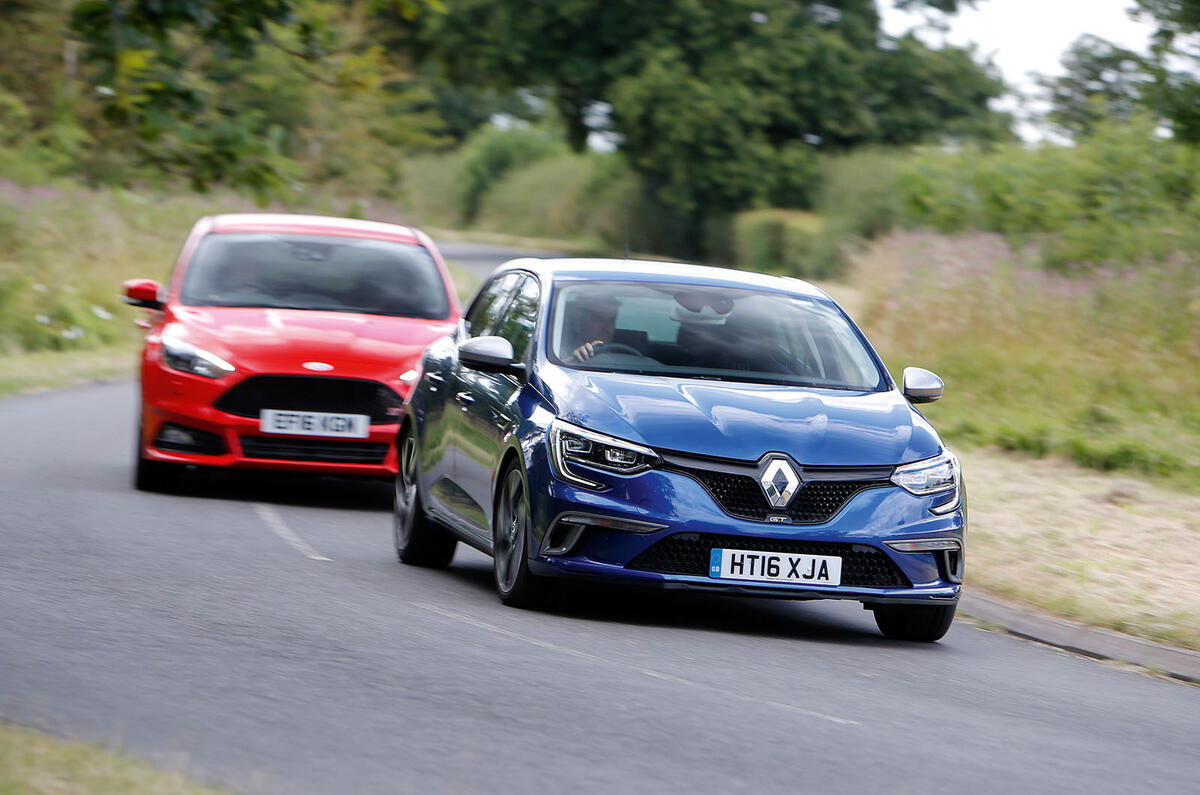 Renault Mégane GT vs Ford Focus vs VW Golf GTI