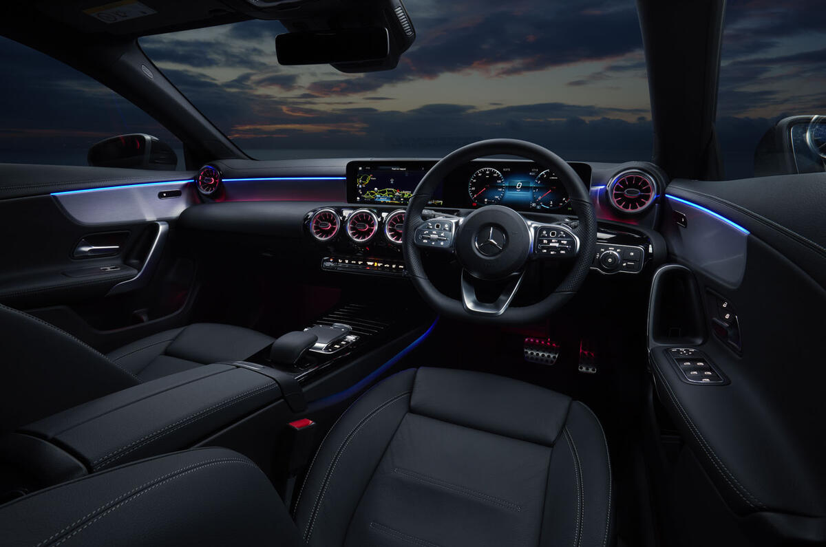 Mercedes CLA Shooting Brake cabin