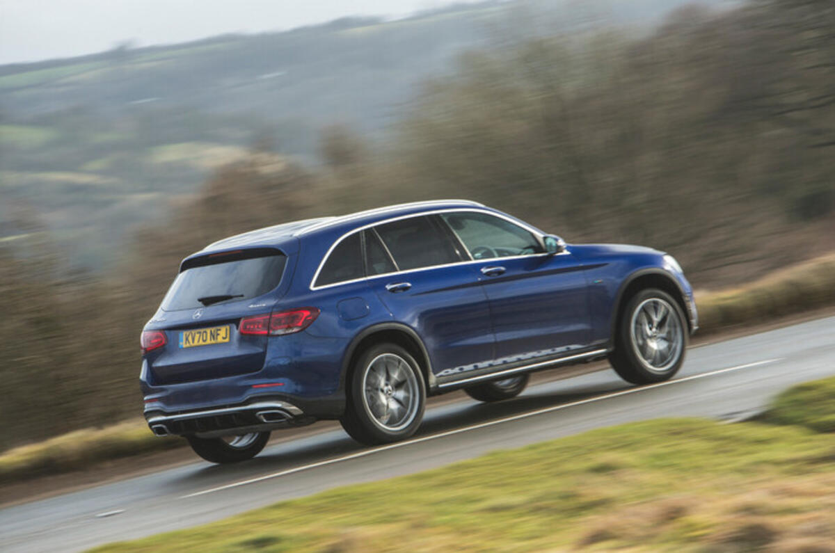Merc GLC300e 3quarterpan