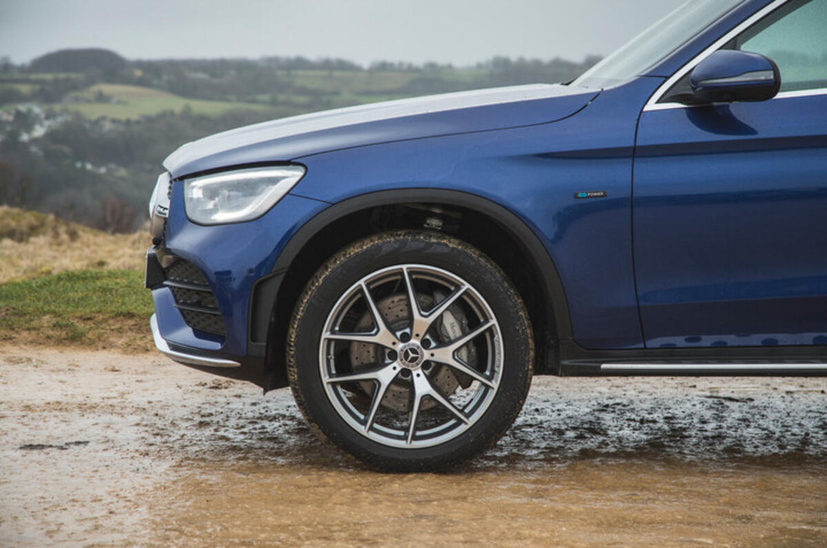 Merc GLC300e wheel