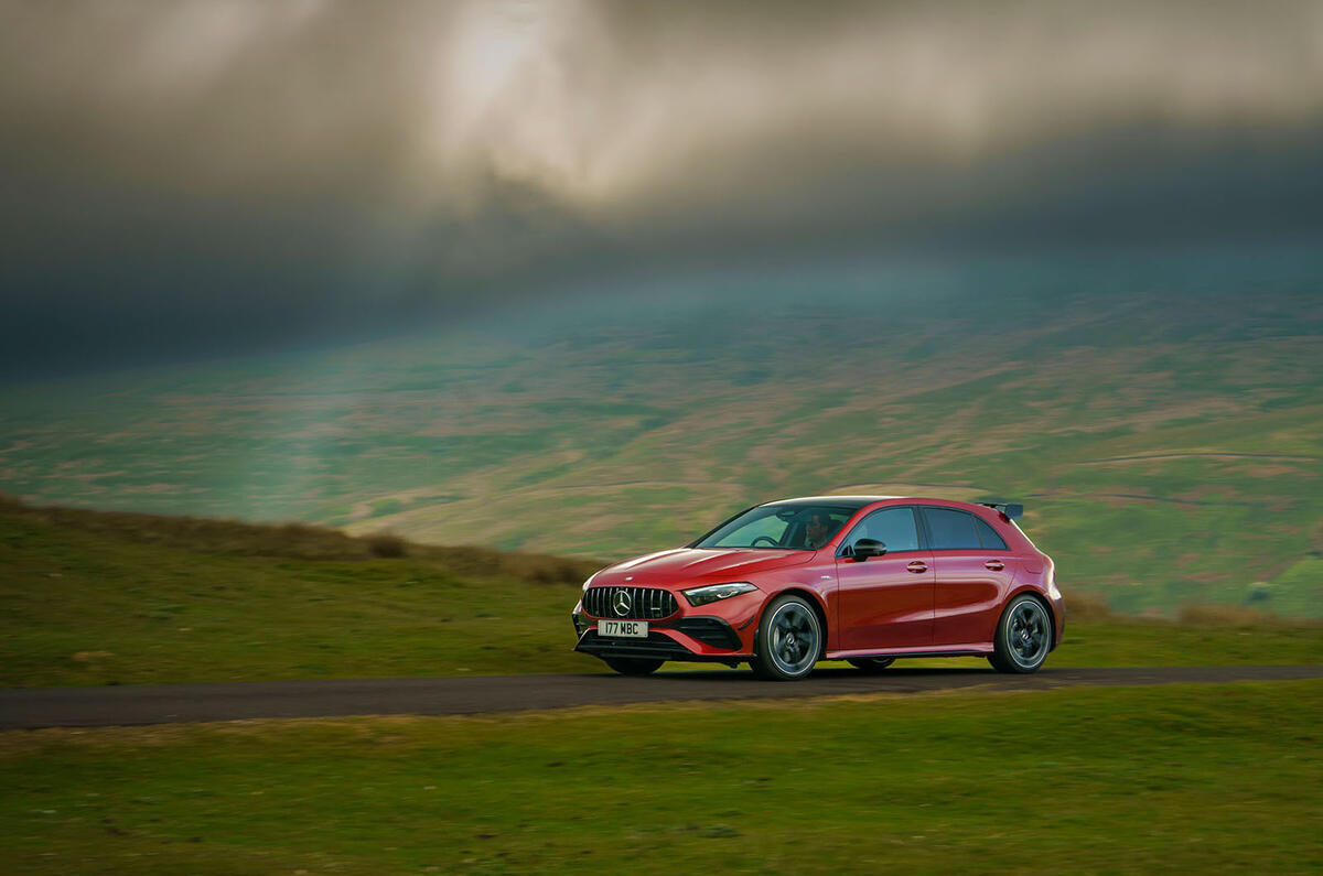 mercedes amg a35 avis 2023 05 scenic