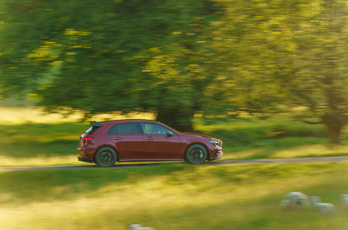 mercedes amg a35 avis 2023 06 panoramique