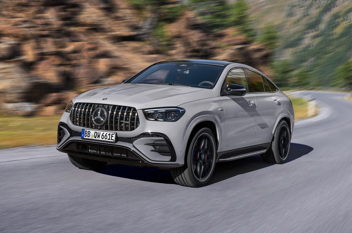 Mercedes AMG GLE 53 2024 front quarter tracking