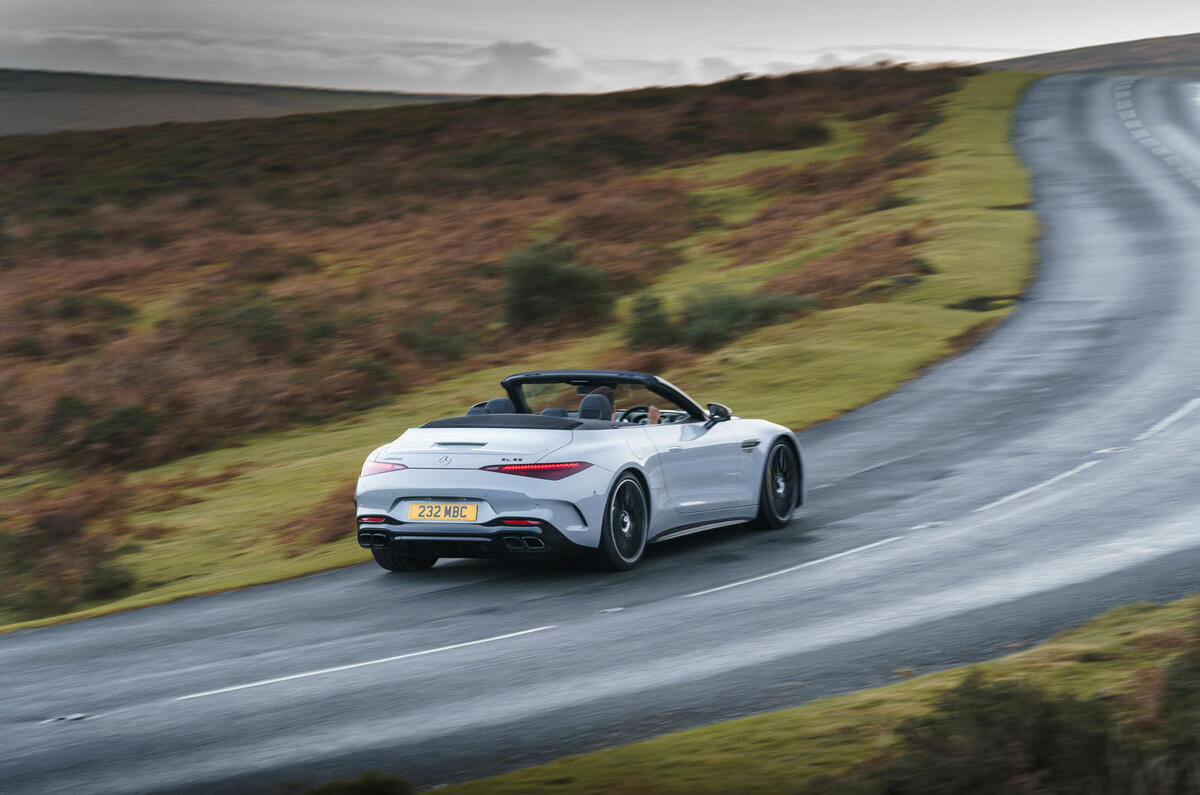 mercedes amg sl63 2023 017 action