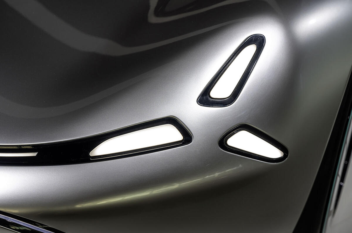 Mercedes AMG Vision Concept headlight pattern