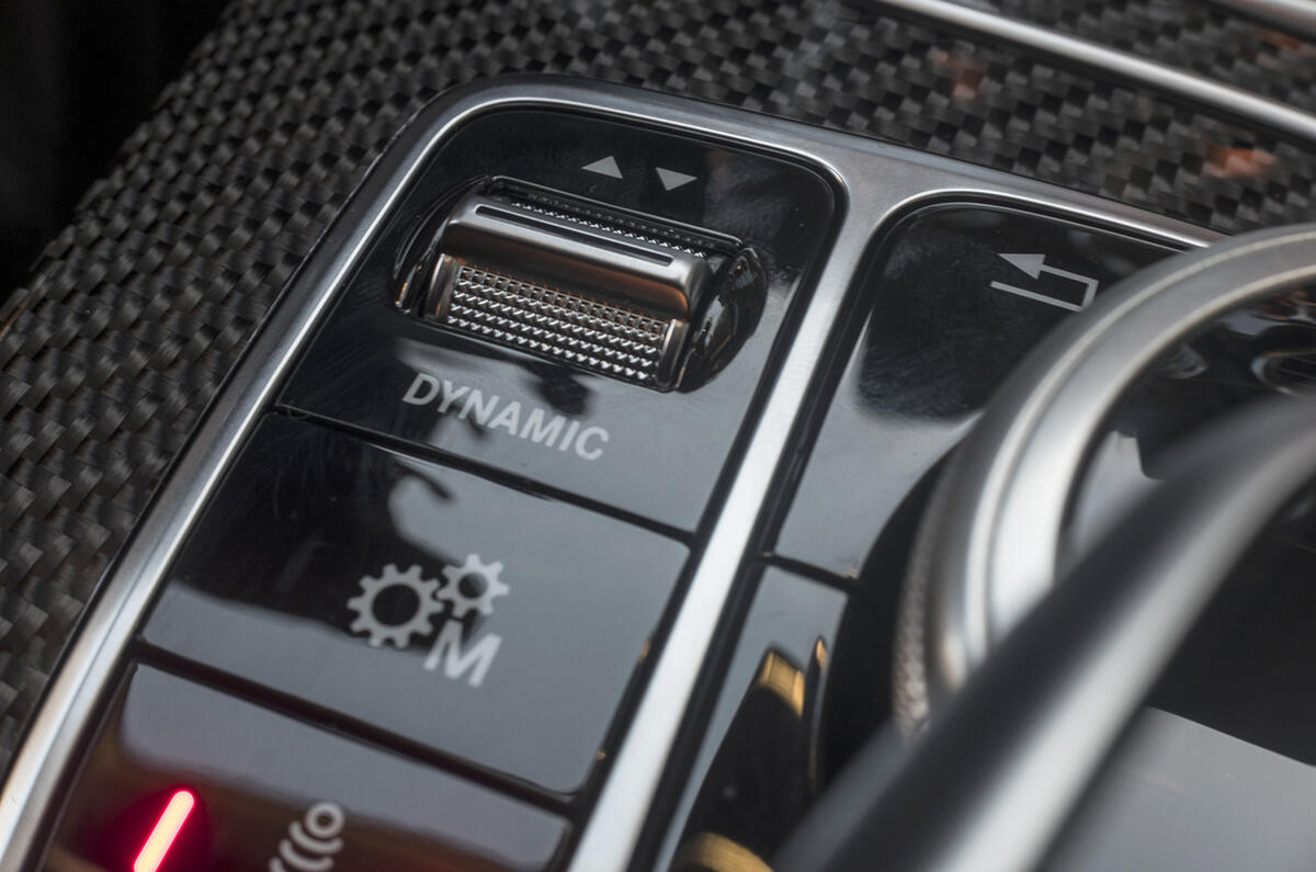 Mercedes-AMG GLC 63 S Coupé dynamic control