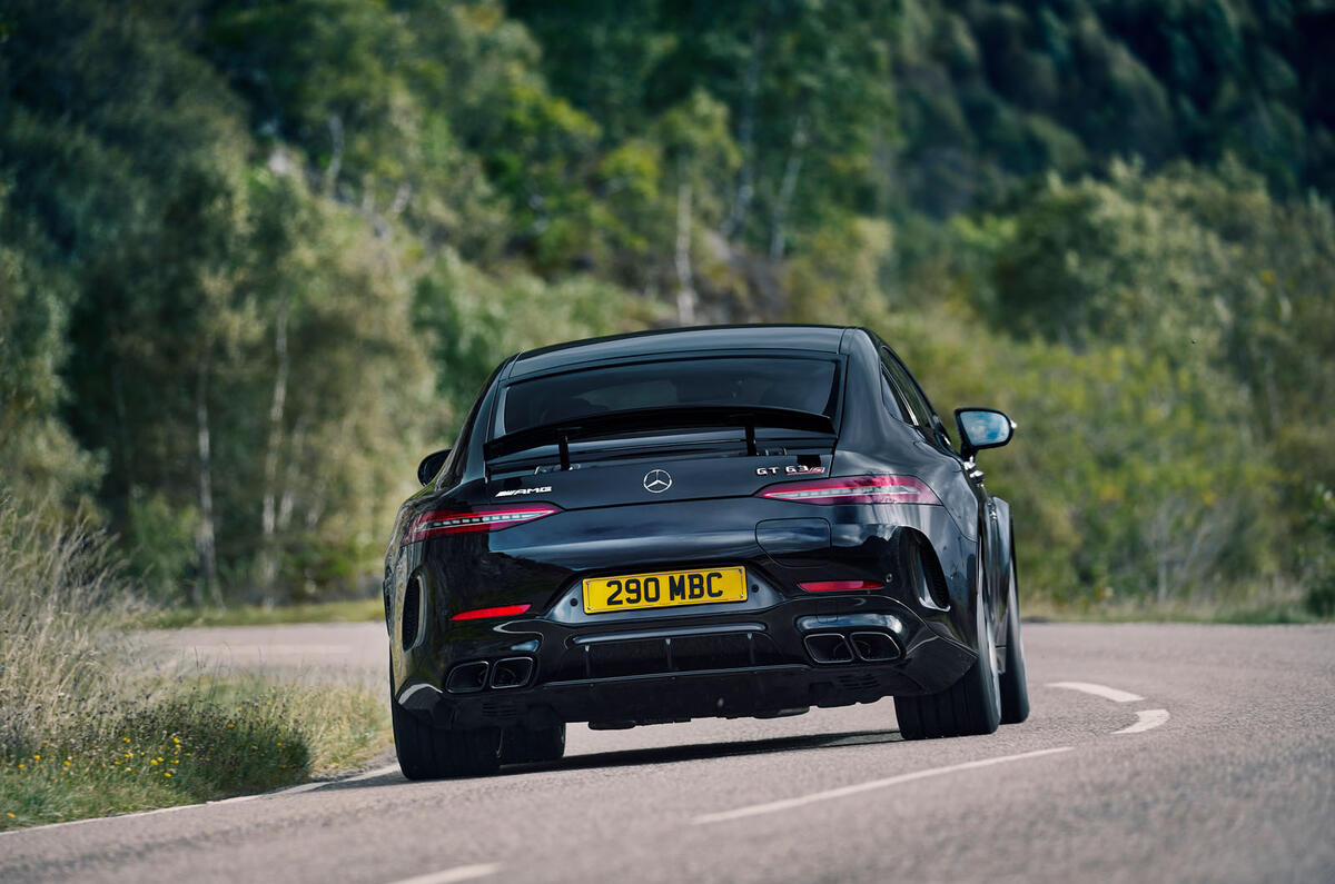 Mercedes AMG GT63 S E Performance 003 virage arrière