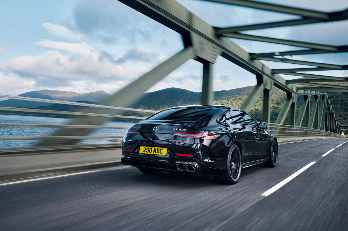 Mercedes AMG GT63 S E Performance 005 suivi arrière