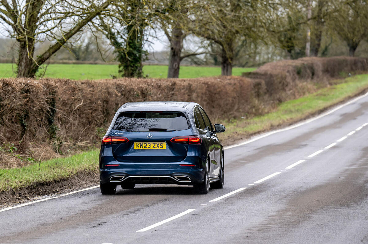 mercedes benz b200 review 2023 05 panning rear