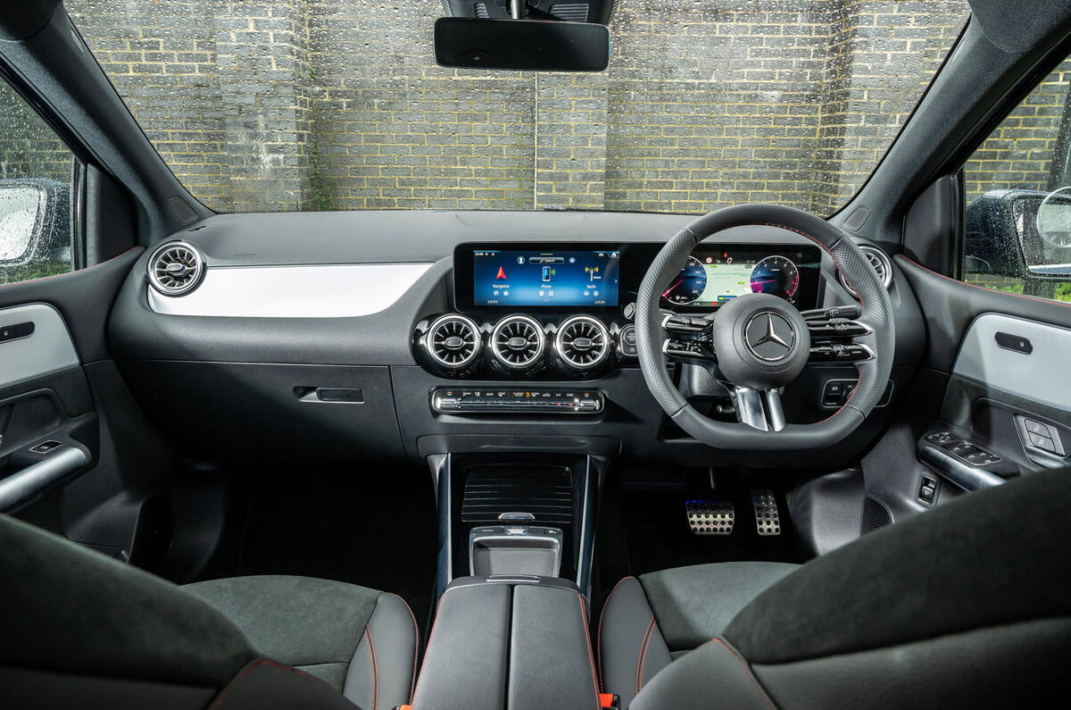 mercedes benz b200 review 2023 06 tableau de bord