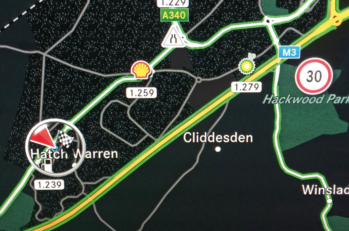 Petrol prices on the Mercedes-Benz E-Class Estate infotainment system