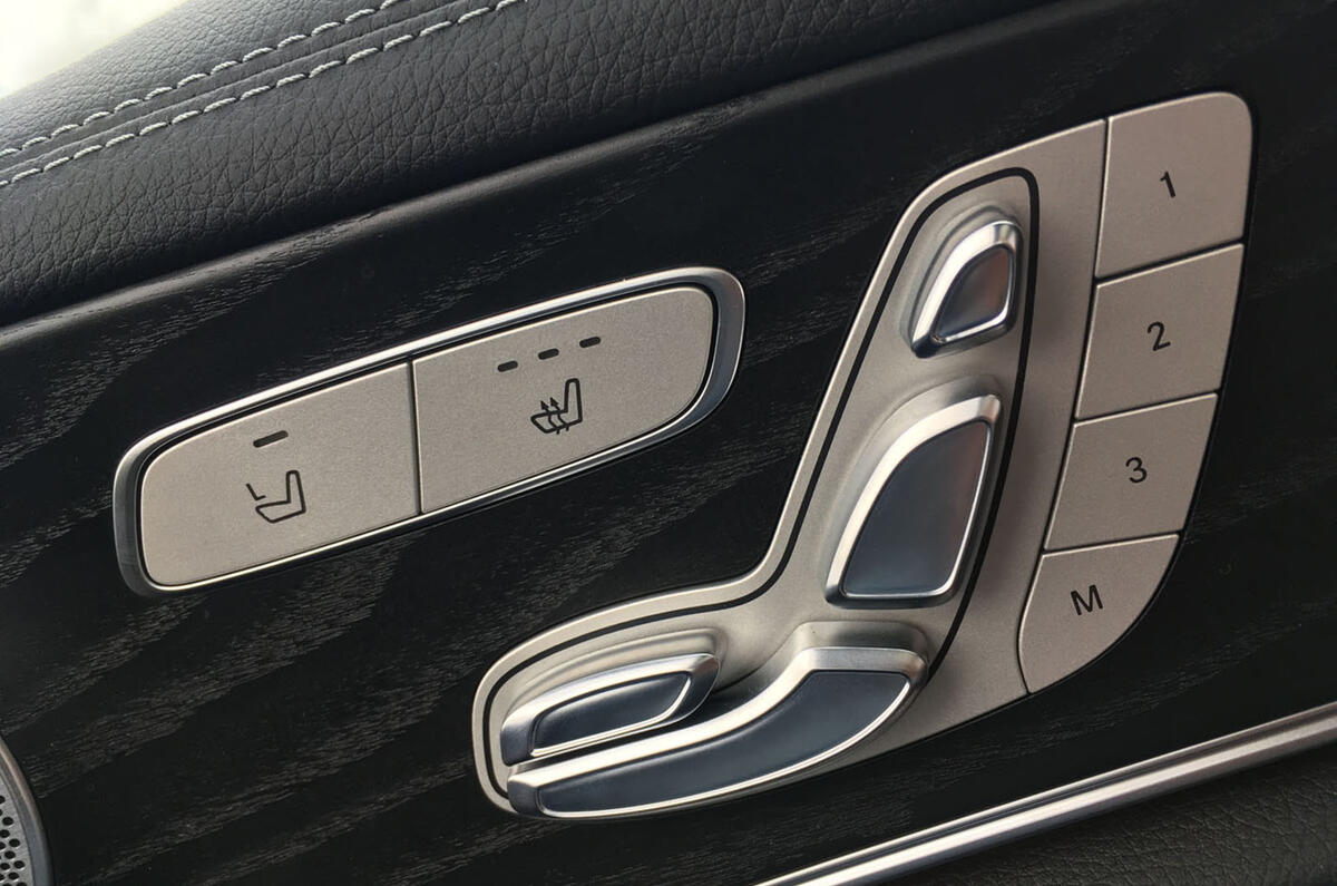 Mercedes-Benz E-Class Estate electrically adjustable seats