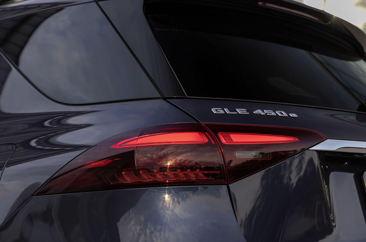 mercedes benz gle review 2023 006 feux arriere