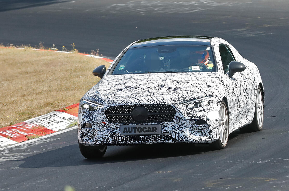 پیست ردیابی سه ماهه جلو مرسدس CLE 2022