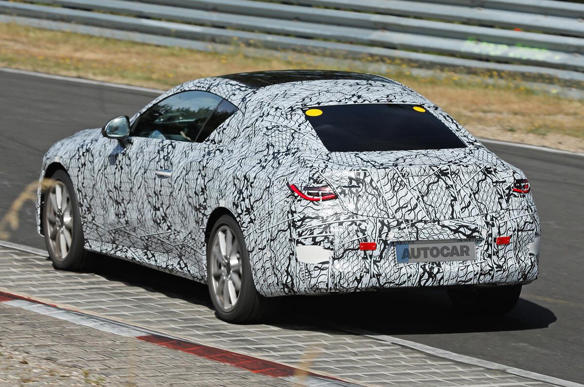 پیست ردیابی سه ماهه عقب مرسدس CLE 2022