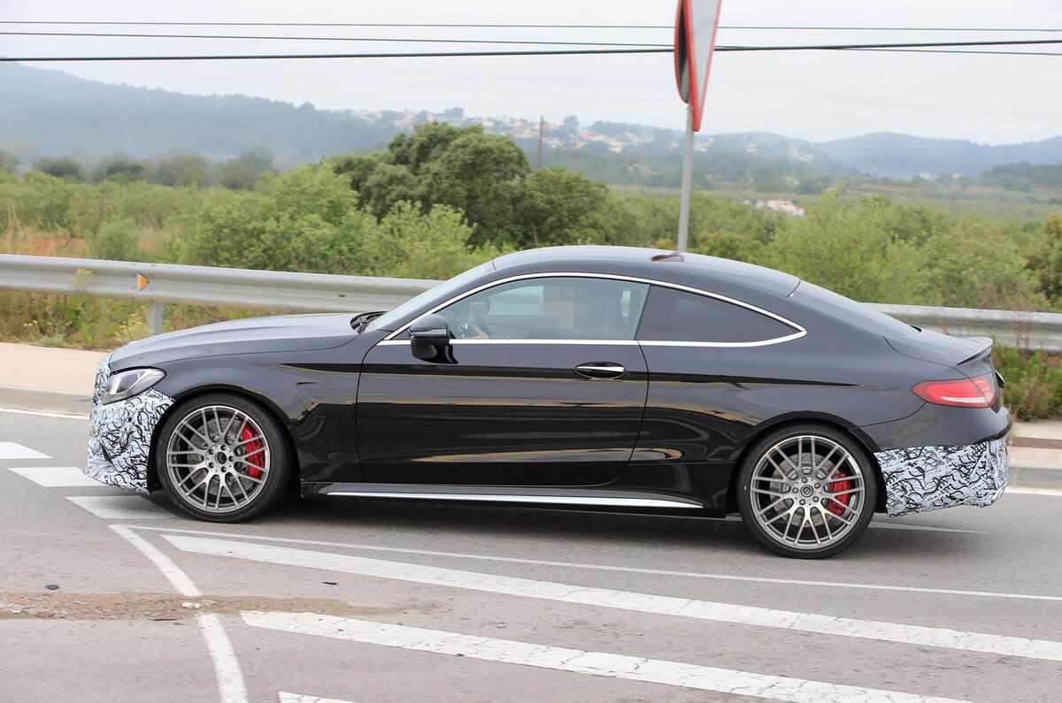 18 Mercedes Benz C Class Coupe Facelift Spotted Autocar 18 Mercedes Benz C Class Coupe Facelift Spotted Autocar