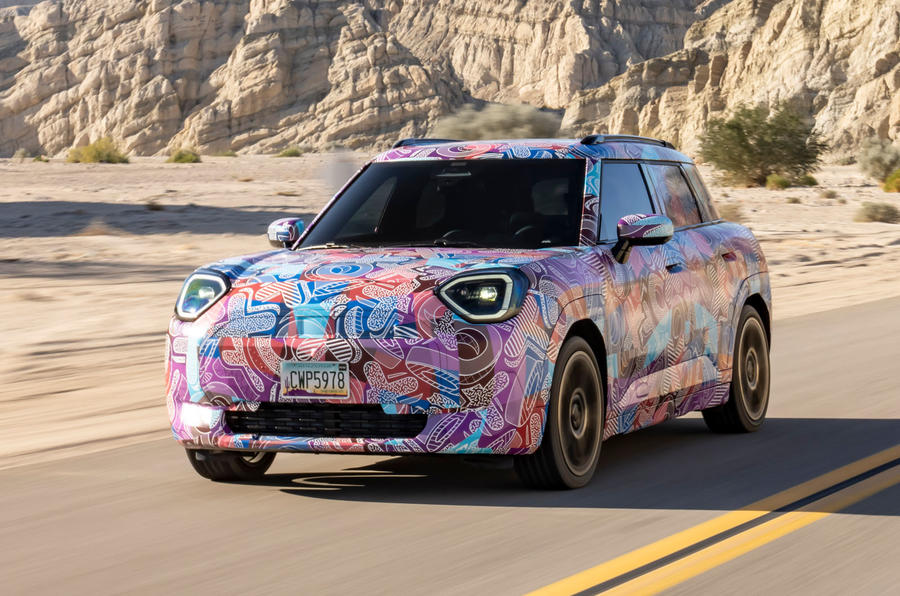 Mini Aceman camouflaged front quarter driving