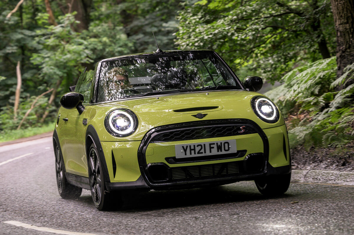 Mini Cooper S convertible 2021 front quarter tracking