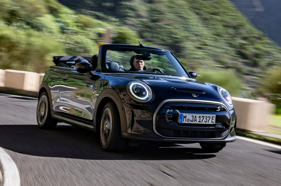 2023 Mini Electric Convertible goes on sale at £52,500 | Autocar