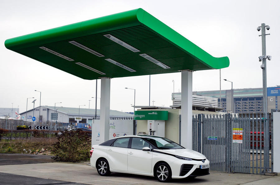 Toyota megawatt hydrogen fuel cell station to make cars carbon neutral